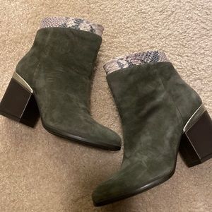 Green suede boots